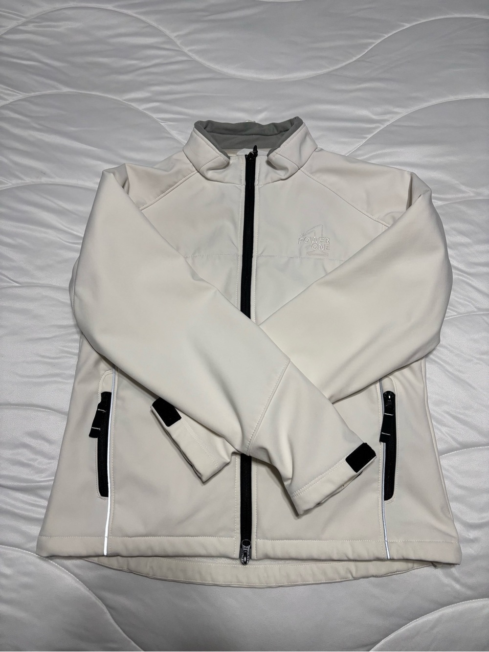 Women's Cream Utility Softshell Jacket with Zippered Pockets